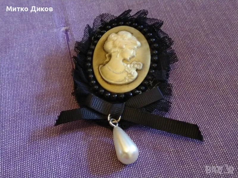 Брошка Камея нова с висулка , снимка 1