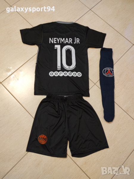 Neymar 10 + Калци PSG Black Детски Черен Екип сезон 22 Комплект Неймар, снимка 1
