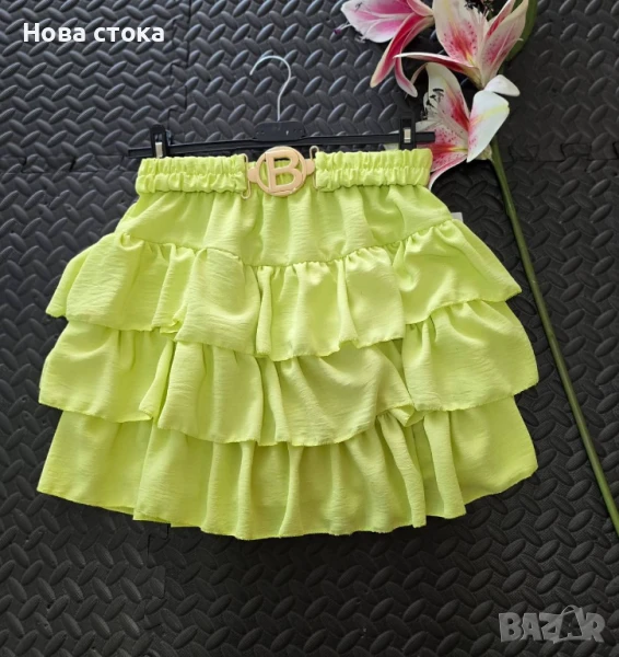 Зелена пола с вътрешни панталонки, снимка 1