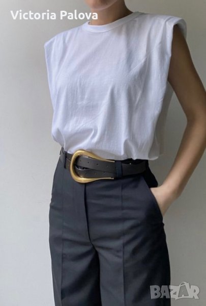 Бутикова тениска/топ с подплънки BY CLARA PARIS, снимка 1