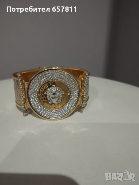 Златна твърда гривна Versace , снимка 1