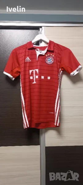 Футболна тениска на Байерн Мюнхен , снимка 1
