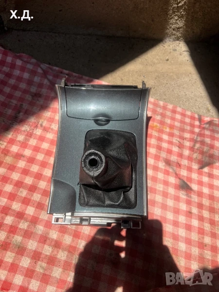 Конзола скоростен лост Мазда6 2005г, снимка 1