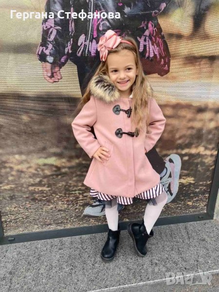 Палтенце  С дебела подплата и пухче на качулката  Размери -1г.2г.3г.4г.5г.-59 лв Размери -6г.8г.10г., снимка 1