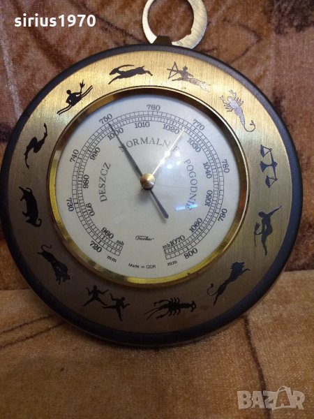 Барометър от ГДР бившата Немска република работещ със зодии, снимка 1
