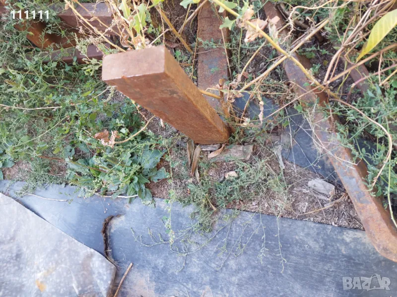 Вилици нови 2,5т. Могат да се заварят пети на  51см.  и на 41см.  , снимка 1