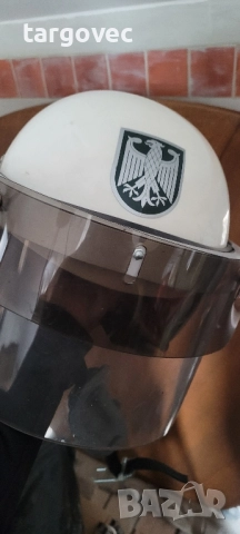каска на бундесвера, снимка 2 - Антикварни и старинни предмети - 51916323