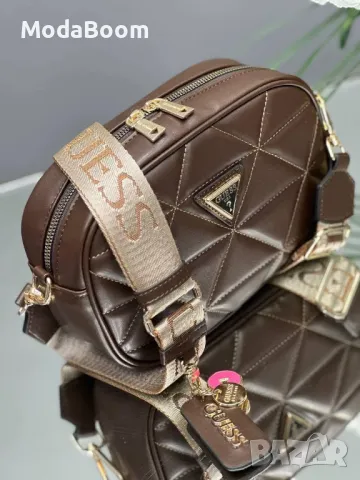 Висок клас дамски чанти Guess, снимка 8 - Чанти - 48957436