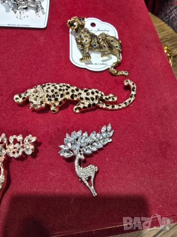 Брошки различни модели, снимка 9 - Други - 25131673