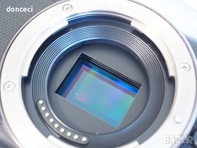 Фотоапарат Canon EOS M100 + обектив EF-M 15-45mm f/3.5-6.3 IS STM, снимка 9 - Фотоапарати - 53369182