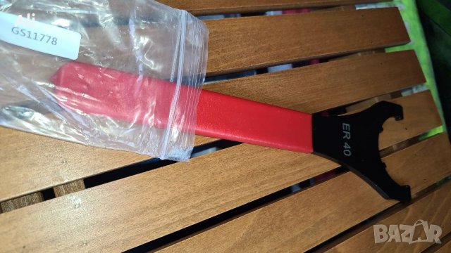 Ключ за цанги ER40UM, снимка 3 - Ключове - 39560337