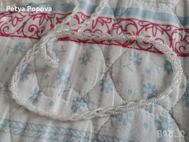 Бяла чантичка с пайети, снимка 2 - Чанти - 40610205