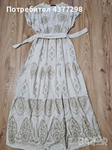 Дълга бохо рокля с колан - бежово с деликатен златист етно принт 