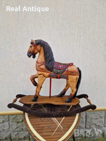 Уникална огромна антикварна дървена фигура играчка люлка 