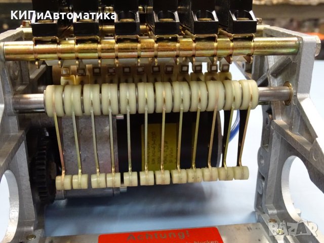 електромеханичен програматор Schmersal PGMS 12/1/3S, снимка 7 - Резервни части за машини - 37672925