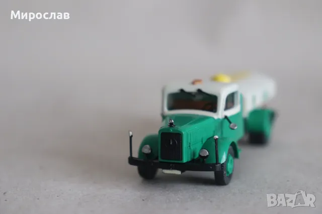 ROCO?? 1:87 H0 MERCRDES BENZ КАМИОН ЦИСТЕРНА МОДЕЛ КОЛИЧКА, снимка 3 - Колекции - 49651431