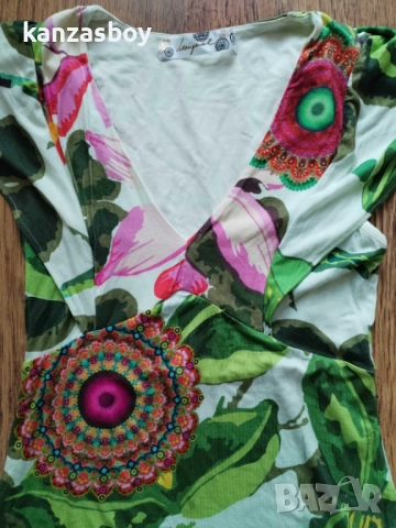 Desigual - страхотна дамска тениска S, снимка 2 - Тениски - 52957325