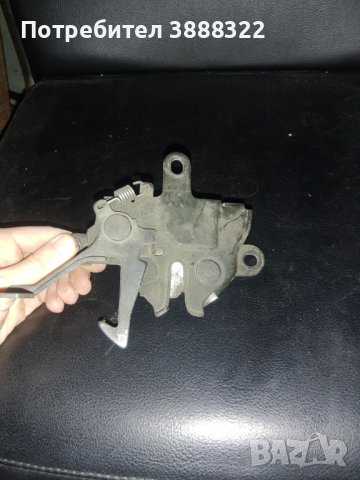 Тoyota avensis 1.6 vvt-i t22 facelift ключалка за преден капак