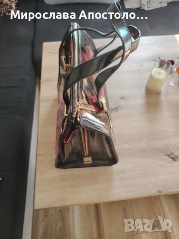 Ted Baker чанта, снимка 2 - Чанти - 52732869