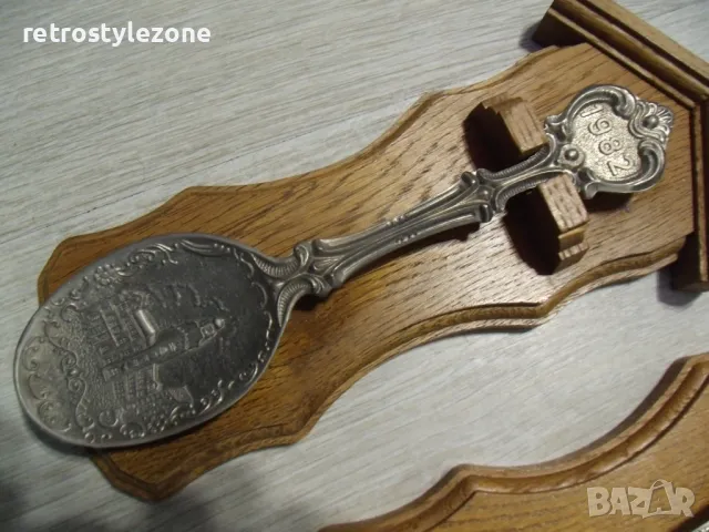 № 7821 три стари метални / калаени лъжици - Frieling Zinn   - серия години - 1982 , 1983 , 1984   - , снимка 2 - Други ценни предмети - 48593193