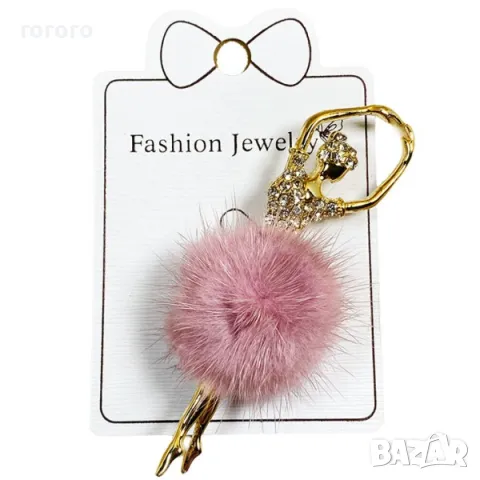 Брошка балерина, снимка 1