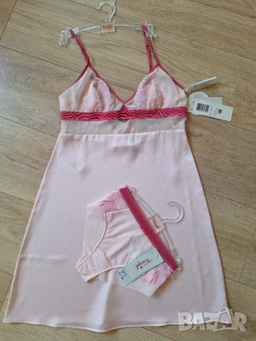 Triumph комплект в розово 