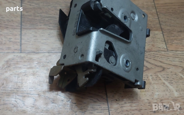 Задна Дясна Брава - Ключалка Ауди A3 8L (2) - 4A0839016D, снимка 4 - Части - 52796943