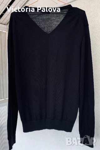 Скъп марков пуловер MOSCHINO унисекс, снимка 4 - Пуловери - 39395521