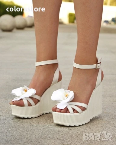 Сандали на платформа - бяла кожа - KGRT66

