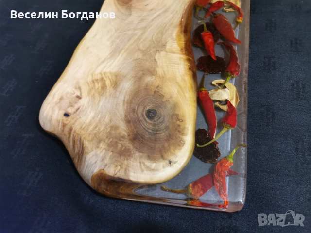Дъска изработена от епоксидна смола и орех, снимка 2 - Други - 52809049