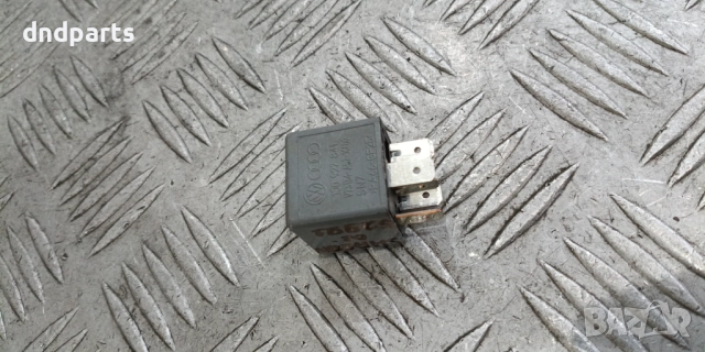 Реле VW Sharan 2002г.	