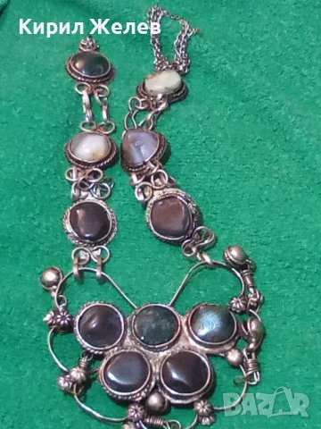 СТАРА СКЪПОЦЕННА ЕТНО СТИЛ ОРИЕНТАЛСКА ПОСРЕБРЕНА ОГЪРЛИЦА НАТУРАЛНИ КАМЪНИ НЕФРИТ АХАТ ЯСПИС 70881 , снимка 4 - Антикварни и старинни предмети - 37395584