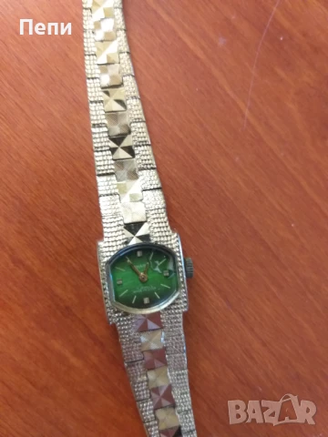 Дамски механичен часовник, снимка 5 - Други ценни предмети - 51224857