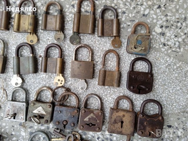 Колекция стари катинари, ключове,брави, снимка 11 - Антикварни и старинни предмети - 39853044