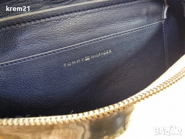 Tommy Hilfiger Уникална паласка , снимка 12 - Чанти - 52480859