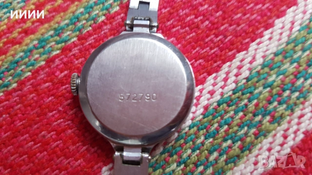Дамски часовник Луч , снимка 2 - Дамски - 52195438