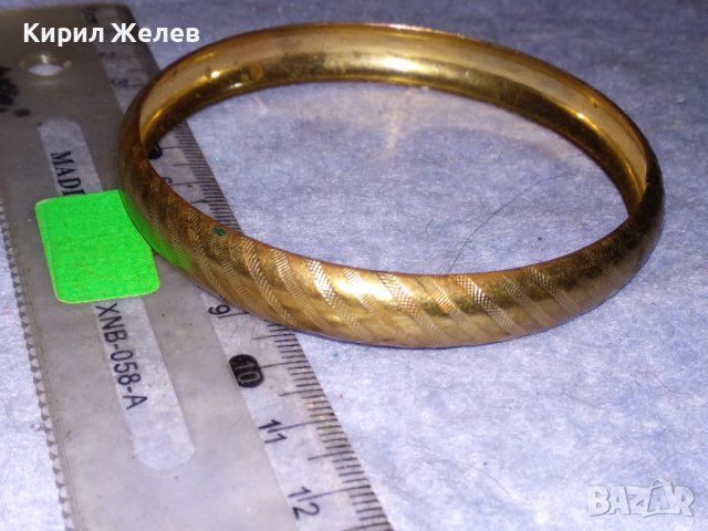ЗЛАТИСТА СТИЛНО ОРНАМЕНТИРАНА ВИНТИДЖ ГРИВНА от НЕРЪЖДАЕМА СТОМАНА 26574