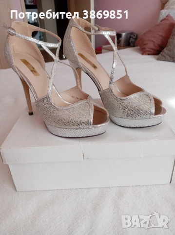 Дамски сандали на ток