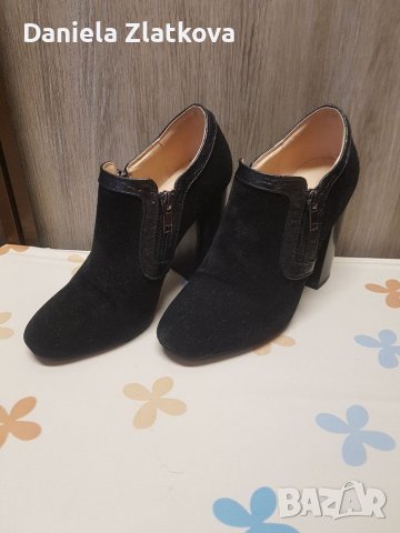 Велурени дамски обувки, снимка 1 - Дамски обувки на ток - 40446248