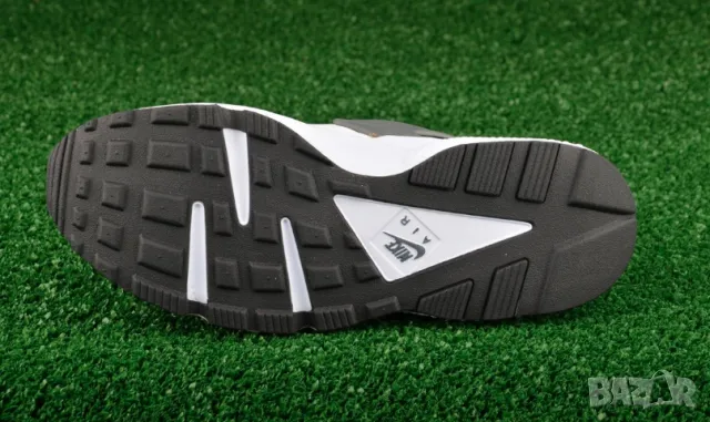 оригинални маратонки Nike Air Huarache  номер 45 ,5-46, снимка 9 - Маратонки - 47473022