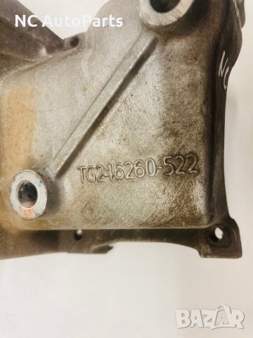 Бракет за Алтернатор/Генератор за TOYOTA HILUX 3.0 дизел 171 коня 1KD-FTV TG246260-522 2013, снимка 2 - Части - 43913418