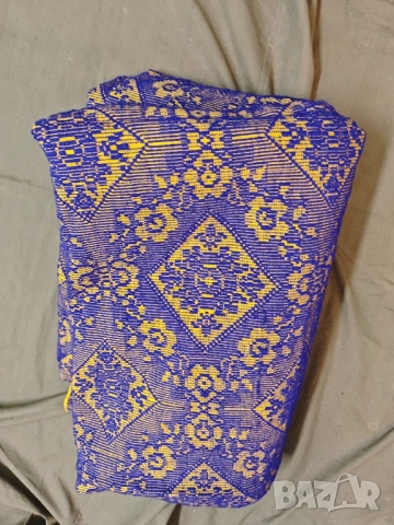 Продавам две жакардови постелки за легло /диван, снимка 8 - Покривки за легло - 51453430