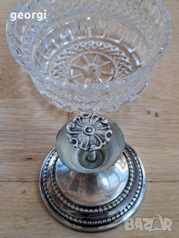 кристална бонбониера със сребърен пиедестал , снимка 6 - Антикварни и старинни предмети - 53083947