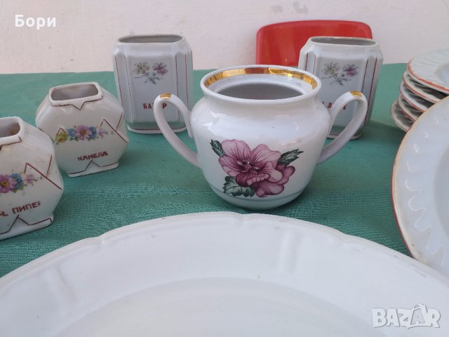 Български поцелан / БДС, снимка 8 - Чинии - 32491775
