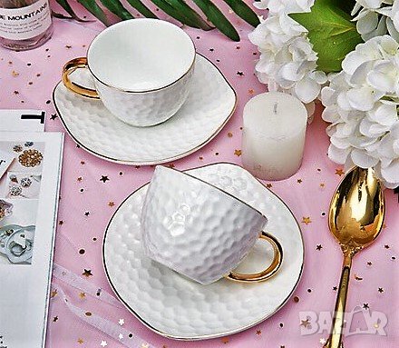 Бял комплект за чай или кафе от релефен, костен порцелан, снимка 2 - Чаши - 28268097