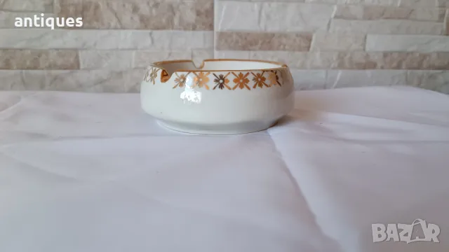  Стар порцеланов пепелник - Българска Федерация Футбол - Завод Китка - гр.Нови Пазар, снимка 4 - Антикварни и старинни предмети - 48906762