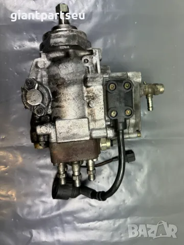 ГНП ПОМПА ЗА БМВ BMW Е34 Е36 0460406993 2245733