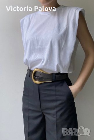 Бутикова тениска/топ с подплънки BY CLARA PARIS