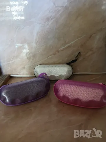 Твърди калъфи за очила, снимка 3 - Слънчеви и диоптрични очила - 47313110