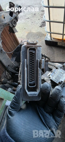 Компютър за Ауди 80 1.8, снимка 2 - Части - 53037595